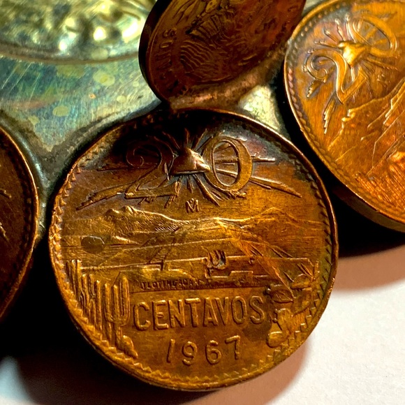Vtg Aztec Mayan Calendar Ashtray with Centavos 1966, 1967 and 1970 coins - Picture 5 of 7
